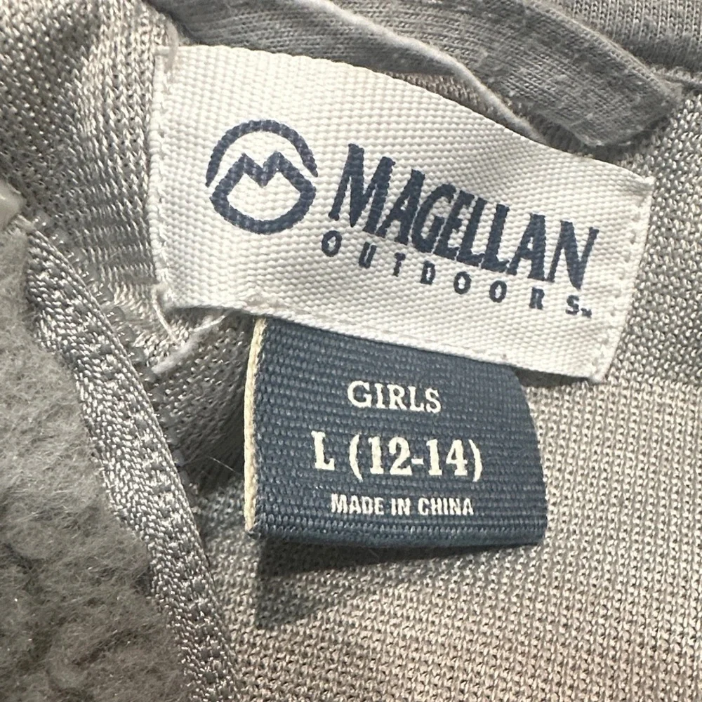 Magellan Outdoors Junior Girls Soft Fuzzy Gray Jacket - Picture 6 of 11